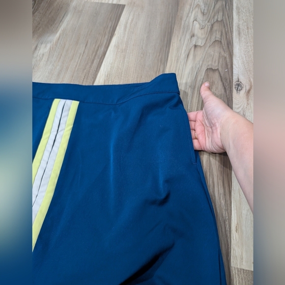 Lady Hagen Size 14, Navy‎ Color Block Golf Skort, Athletic - Picture 4 of 7